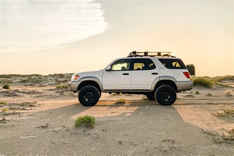 Lifted 1st gen Toyota Sequoia on 34"s - The Land Cruiser's Big American ...