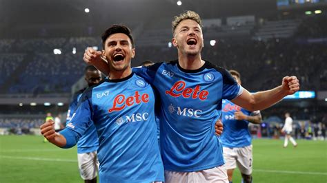 Napoli v Atalanta LIVE - Kvaratskhelia scores as league leaders Napoli ...