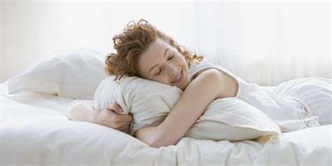 3 Steps To Create The Most Comfortable Bed You'll Ever Sleep On | HuffPost