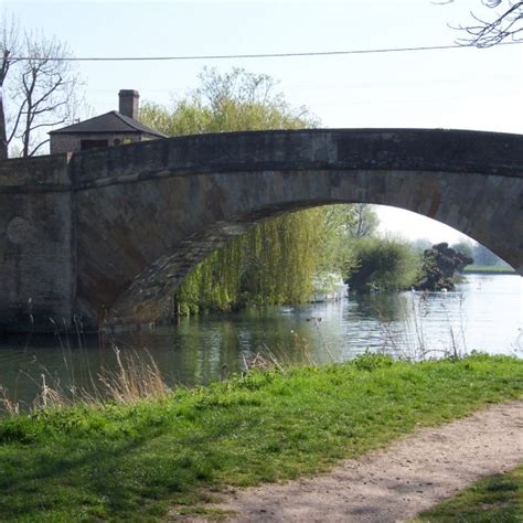 Informal Lechlade camping weekend - Gay Outdoor Club