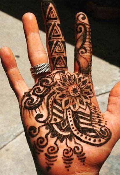 Henna Mehndi tattoo designs Idea for men - Tattoos Ideas