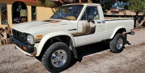 NO RESERVE!!! 1980 Toyota SR5 PICKUP HILUX 4x4. NO RESERVE!!! Survivor ...