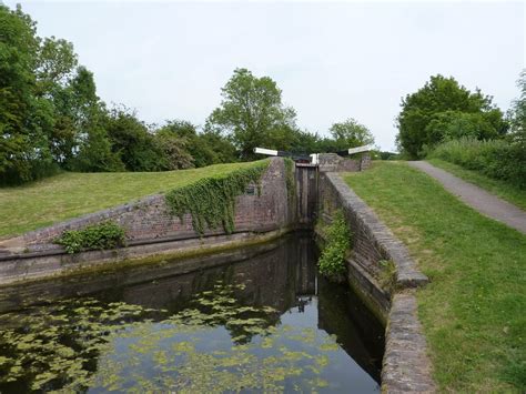 Narrowboat Debdale: Droitwich Canal