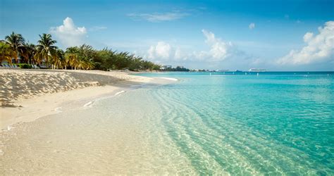 How to Spend the Day at Seven Mile Beach in Grand Cayman - The ...