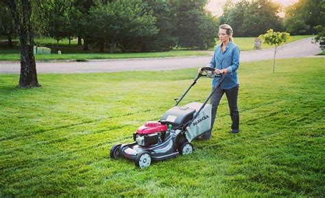 Lawn Mowing For Women, Tips And Reasons Why To Mow Your Own Lawn - RonMowers