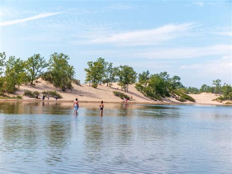 Sandbanks Provincial Park editorial photo. Image of park - 125294316