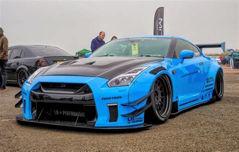 Lowered Blue Nissan GTR 35 Liberty Walk : carporn