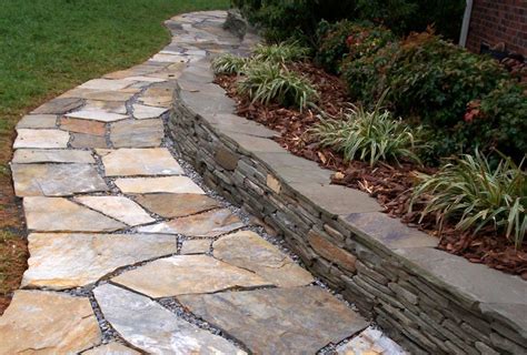 'Mojave' Flagstone Walkway w/ 'Colonial Gray' Thin Veneer ... | Gravel landscaping, Landscape ...