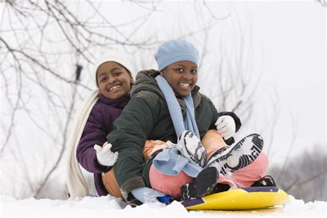 11 Best Snow Sleds For Kids 2021/2022