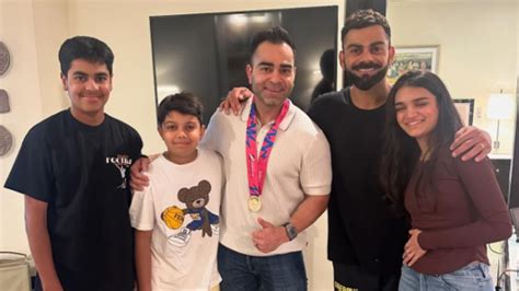 Anushka Sharma's Joy Knows No Bounds As Virat Kohli Reunites With ...