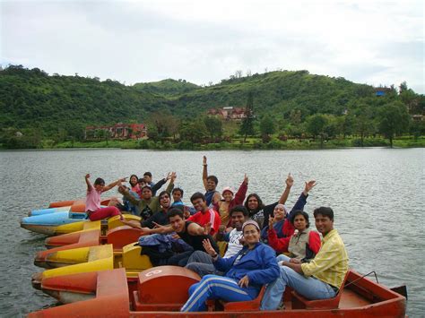 Boating in saputara lake ~ Attractions Of Saputara