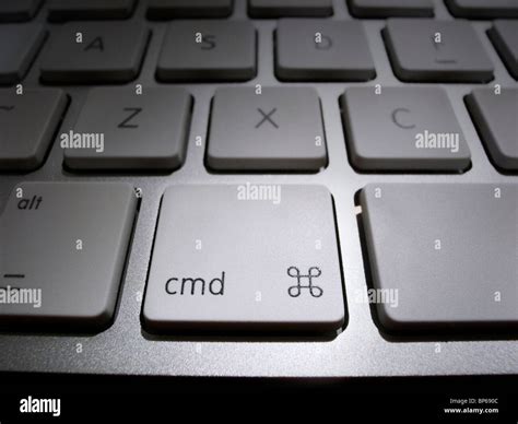 Close-up of Command Key on iMac keyboard Stock Photo - Alamy