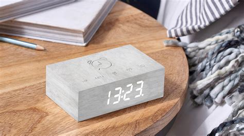 Wooden Digital Alarm Clock 激安超特価