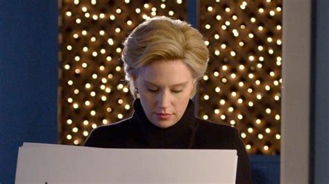 All The Best Scenes From the 2016 Christmas Episode of SNL - Vogue