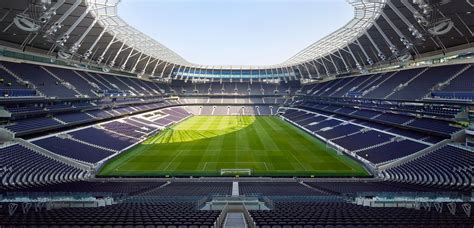 Tottenham Hotspur vs Arsenal at Tottenham Hotspur Stadium on 15/09/24 ...