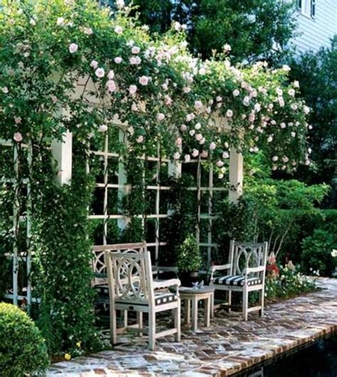 Beautiful rose gardens - Little Piece Of Me