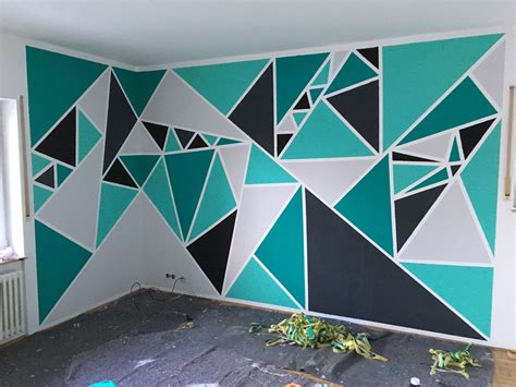 Pin by Ilse Juarez on Homework | Geometric wall paint, Wall paint ...