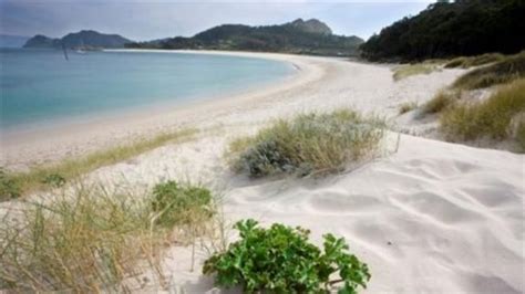 Un viaje entre meigas por las Rías Baixas | National parks, Beaches in the world, Beach