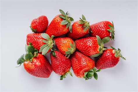 10 Korean Strawberry Varieties: Seolhyang, King’s Berry, Sancheong & More