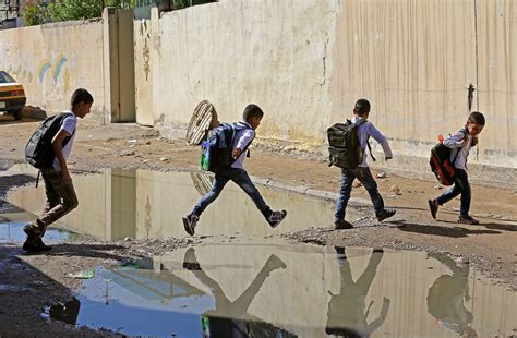 In Pictures: These Children in War Zones Are Still Attending School ...