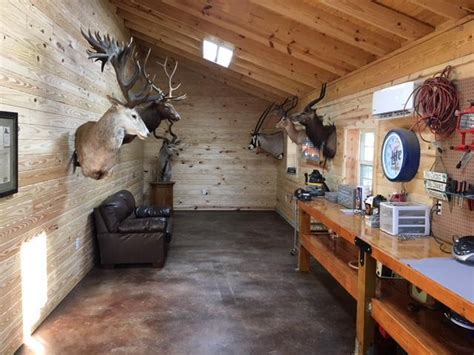 hunting room - Google Search in 2020 | Trophy rooms, Hunting room, Room