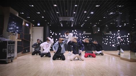 Stray Kids 'Hellevator' Dance Practice - YouTube