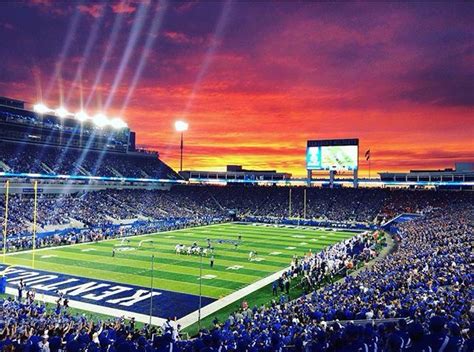 university of kentucky commonwealth stadium | University of kentucky football, University of ...