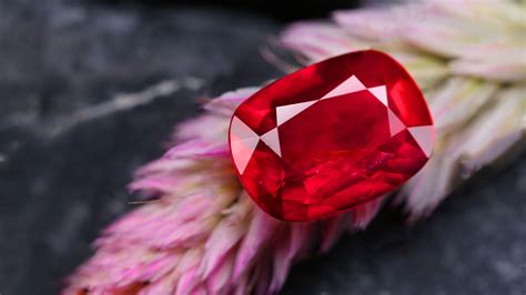 July Birthstone: The Magnificent Ruby Gemstone