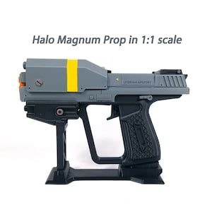 Halo Magnum Prop in 1:1 Scale / Cosplay Prop / Handmade / Unofficial / Fan-art / Videogame Nerd ...