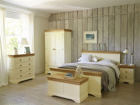 The Country Cottage Natural Oak & Painted Range from Oak Furniture Land | Cream bedroom ...