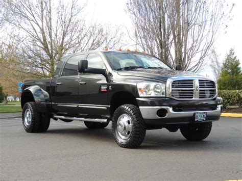 Dodge Ram 3500 Dually Mega Cab