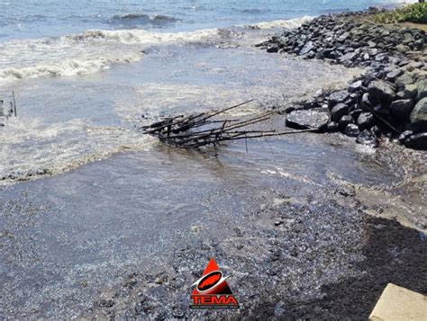 Tobago Oil Spill: Clean up Operations Continue as PM to Tour Area - AZP ...