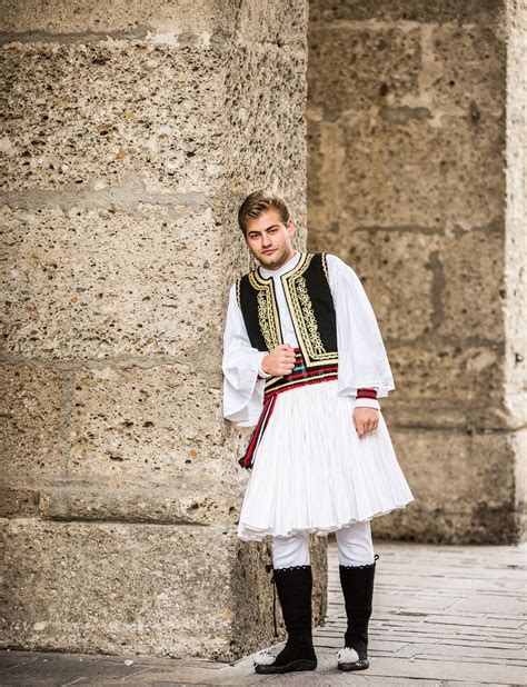 Traditional Albanian clothing | Albanian clothing, Folk clothing ...