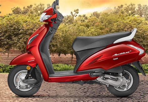 Honda Activa Pearl Spartan Red Scooty at best price in Kunkuri