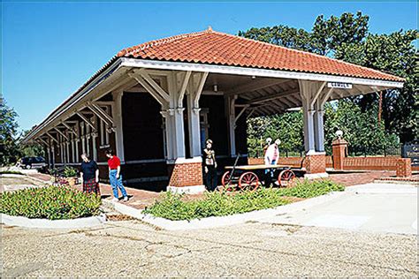 Camden Visitors Center and Museum