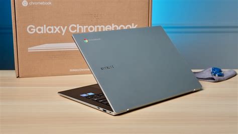 Samsung Galaxy Chromebook Go unboxing and initial hands-on