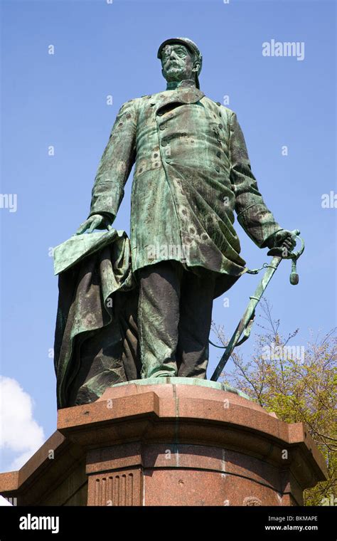 Statue of Bismarck in Tiergarten, Berlin, Germany Stock Photo - Alamy