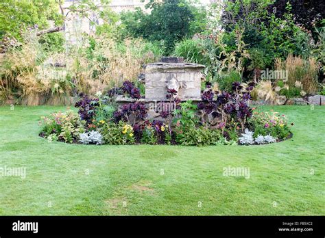 Master's garden of Balliol College, Oxford, UK Stock Photo - Alamy