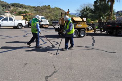 Crack Seal, Asphalt Pavement Maintenance | Sunland Asphalt