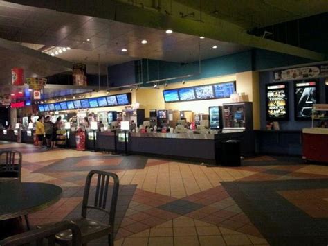 Regal Crossgates Stadium 18 & IMAX in Albany, NY - Cinema Treasures