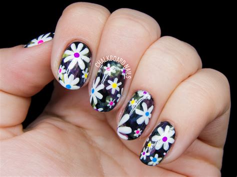 Electric Daisy Floral Print Nail Art | Chalkboard Nails | Phoenix ...