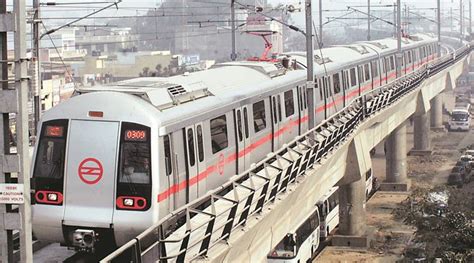 Man allegedly commits suicide at Qutub Minar metro station | Delhi News - The Indian Express