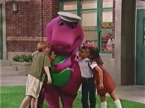 Barney Give a Big Hug to Kids by Kidsongs07 on DeviantArt