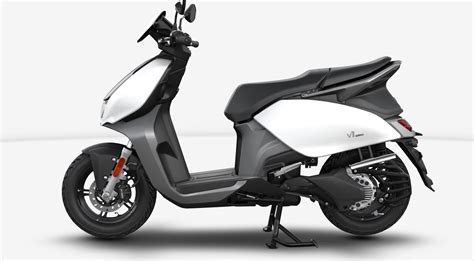 Hero Vida V1 Electric Scooter Price, Specs, Review, Pics & Mileage in India