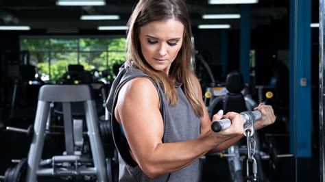 Arm Workouts for Women: Build Shape, Size, and Strength! - Insiders Fitness