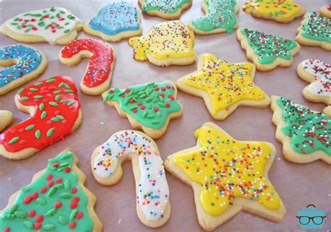 Christmas Cut-Out Sugar Cookies - The Country Cook