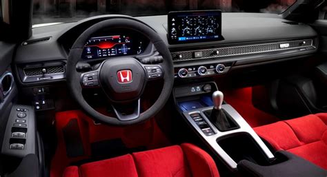 2023 Honda Civic Type R Says Round Steering Wheels Rule | Carscoops