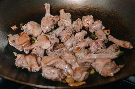 Braised Duck with Taro | Recipe | Braised duck, Braised, Tasty dishes