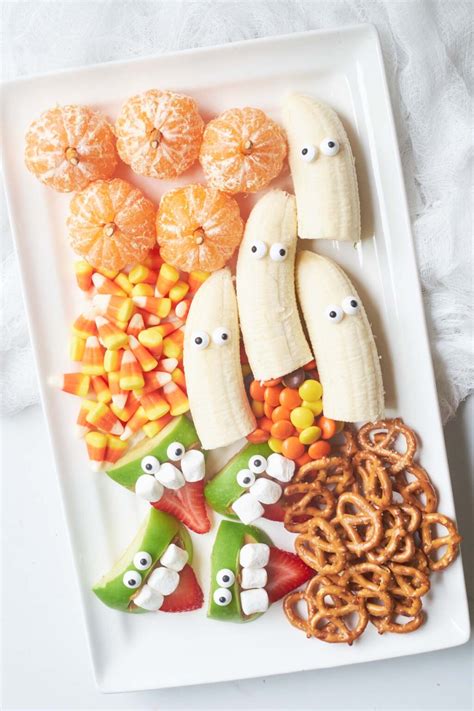 Halloween Fruit Tray - Recipes From A Pantry