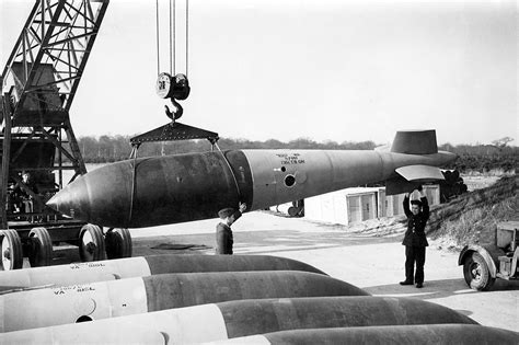 The Tallboy and Grand Slam Earthquake Bombs - More of Barnes Wallis ...